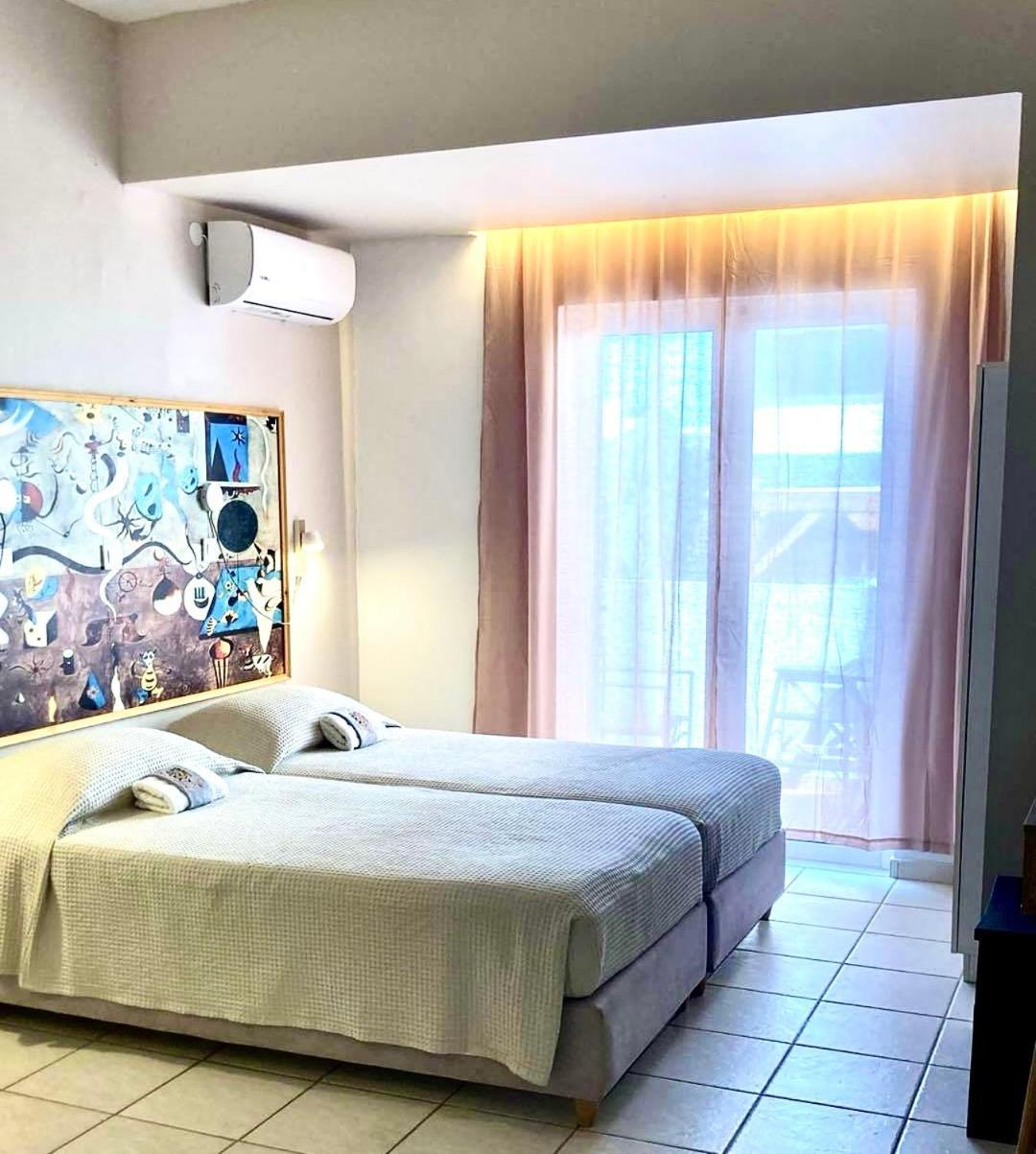 Tree Of Life Art Hotel Agia Marina  ภายนอก รูปภาพ